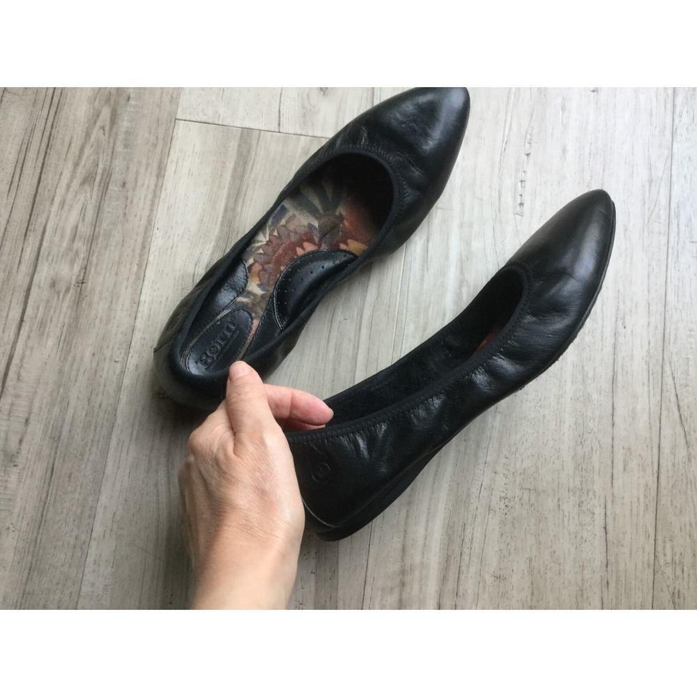 Born Black Leather Ballet Flats Padded Insole/Pointed Toe - Women Shoes Size 10. - Picture 5 of 5